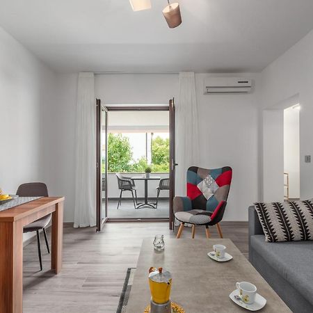 New 2020! Apartments Sanja 波雷奇 外观 照片